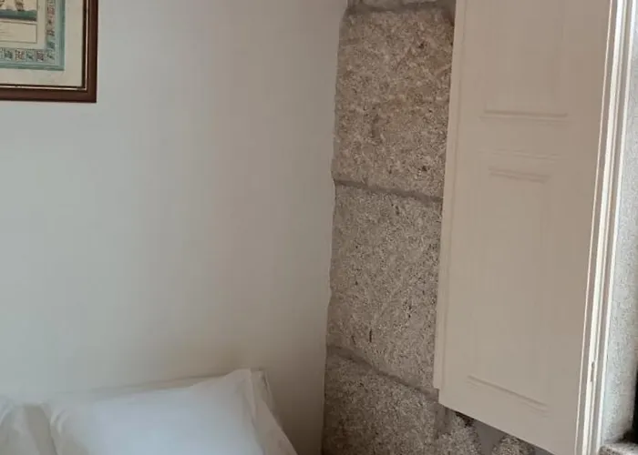 Donna Nega Quarto em Acomodações Particulares