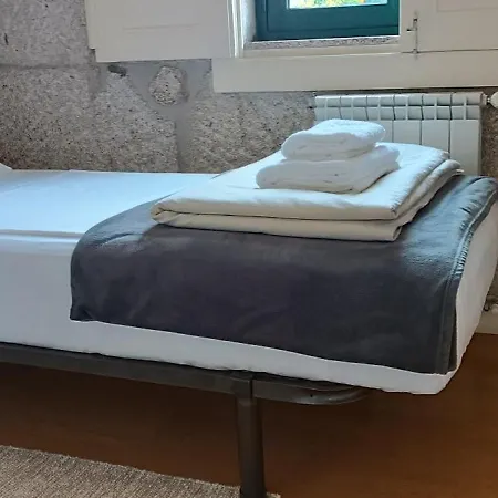 Donna Nega Quarto em Acomodações Particulares Caminha