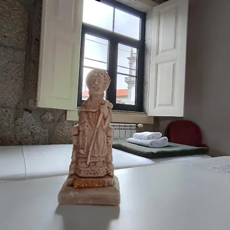 Donna Nega Quarto em Acomodações Particulares *