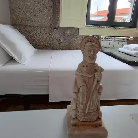 Donna Nega Quarto em Acomodações Particulares Caminha