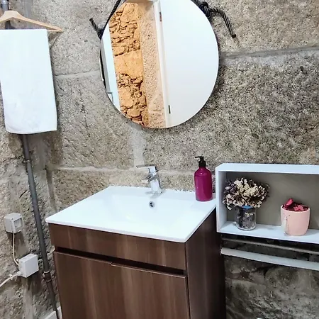 Donna Nega Quarto em Acomodações Particulares Caminha